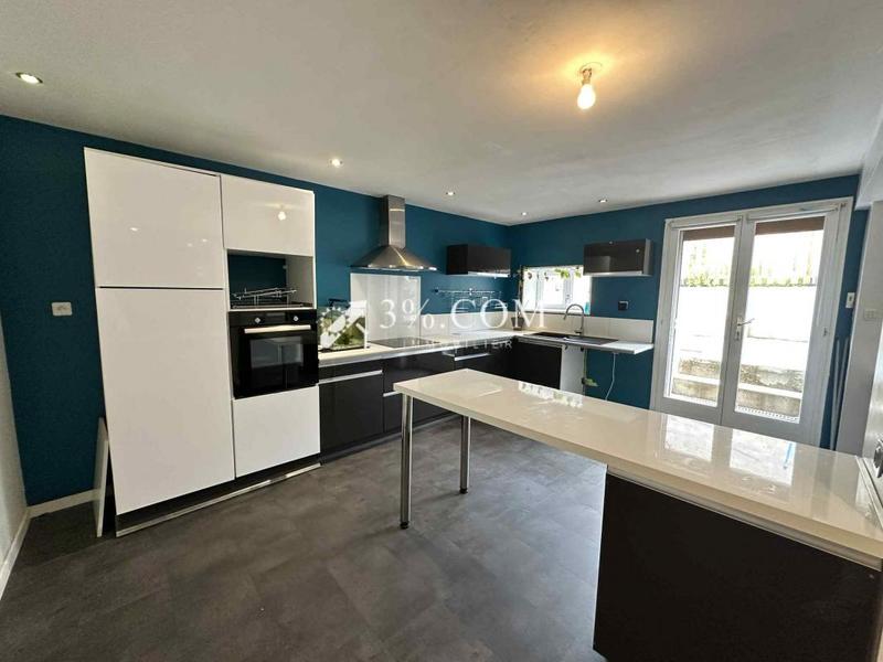 Maison de village - 167 m² - 6 pièces