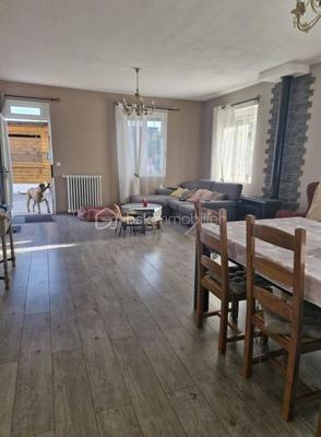 Maison - 165 m² - 6 pièces