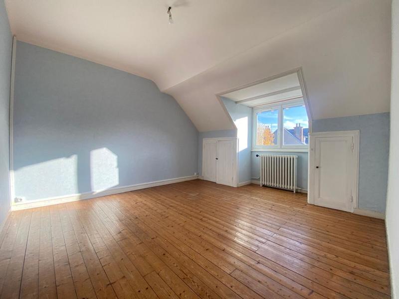 Maison - 142 m² - 7 pièces