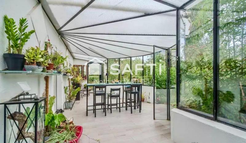 Maison - 145 m² - 6 pièces