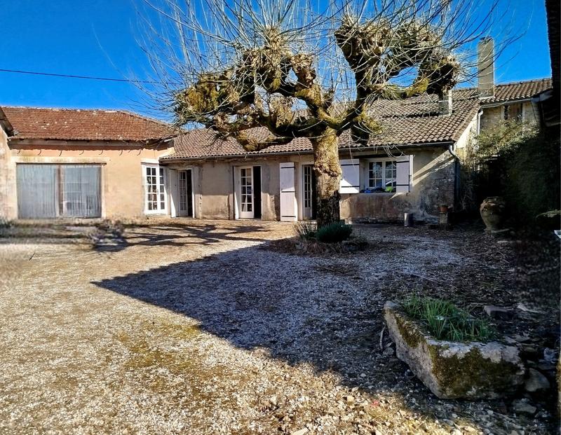 Maison de village - 136 m² - 5 pièces