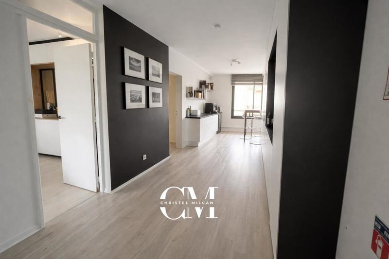 Appartement - 90 m² - 4 pièces