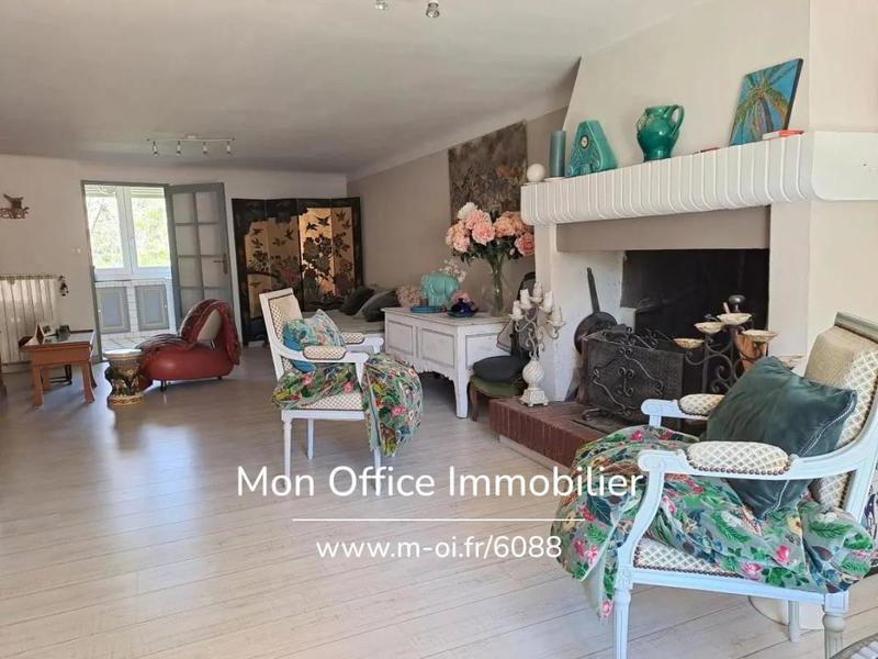 Maison - 207 m² - 5 pièces