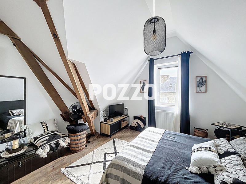 Maison - 196 m² - 7 pièces