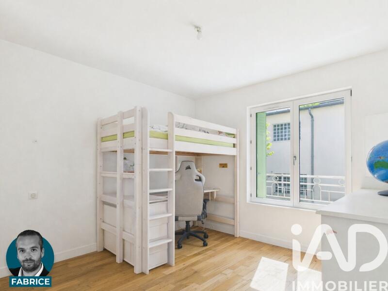 Appartement - 97 m² - 4 pièces