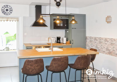 Maison - 188 m² - 9 pièces