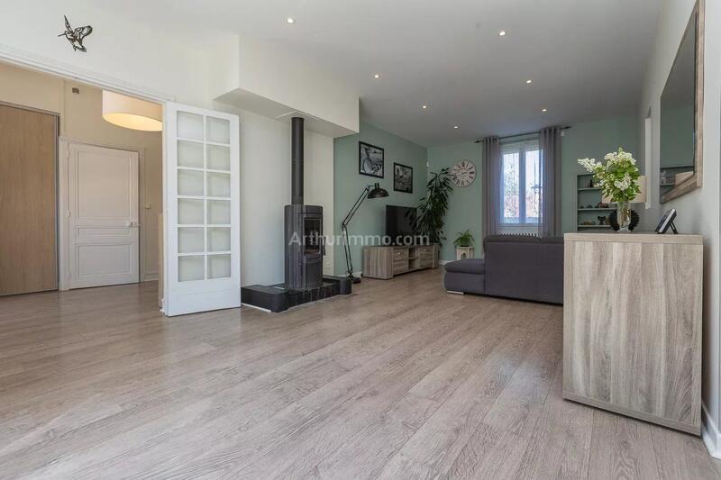 Maison - 180 m² - 7 pièces