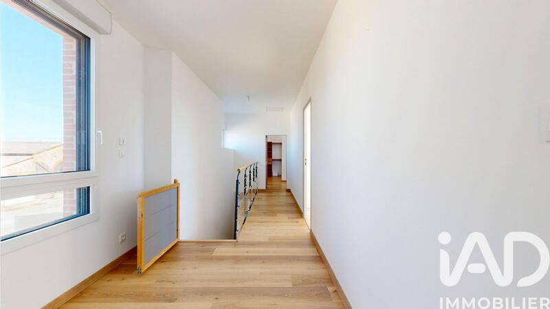 Maison - 171 m² - 6 pièces