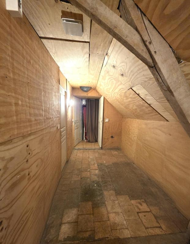 Maison - 137 m² - 6 pièces