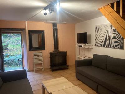 Maison en pierre - 180 m² - 11 pièces