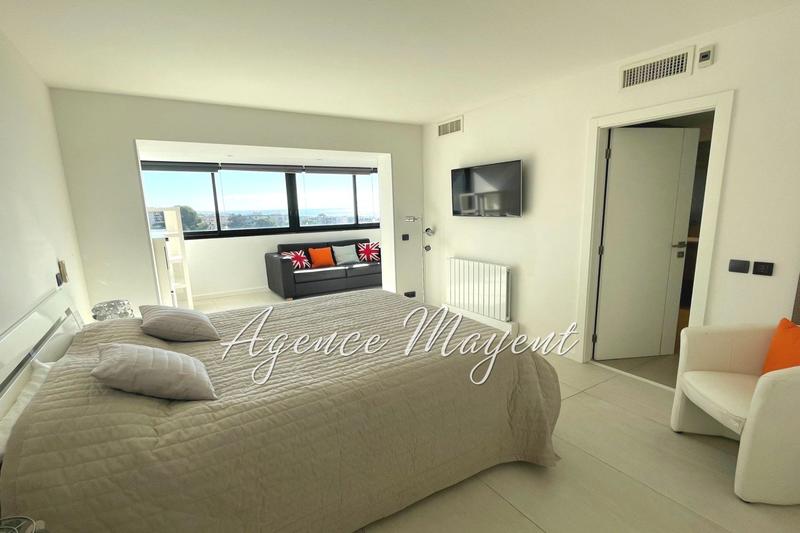 Appartement - 150 m² - 5 pièces