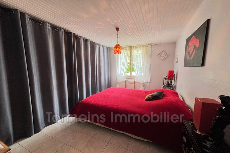 Maison - 240 m² - 8 pièces