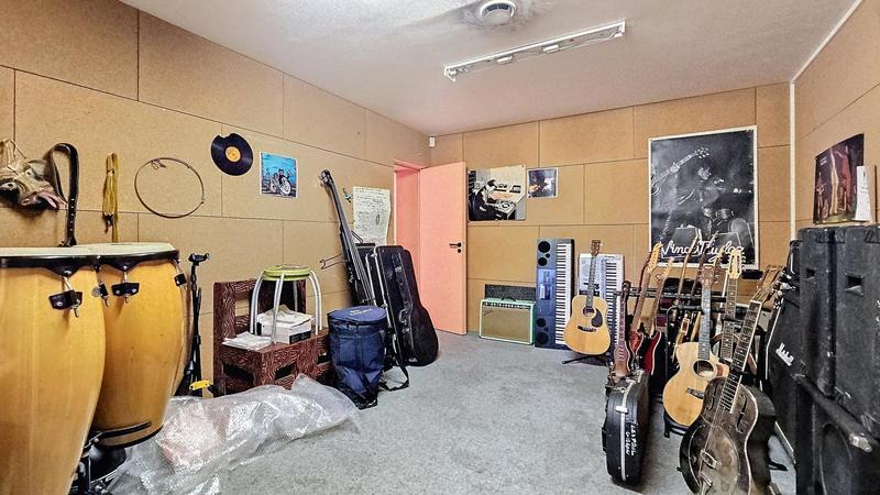 Local commercial - 268 m² - 3 pièces