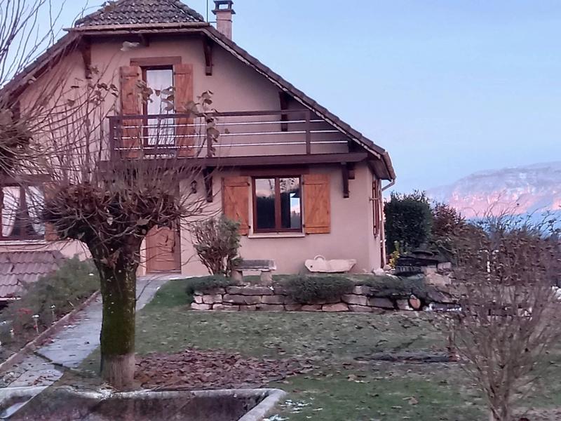 Maison - 250 m² - 10 pièces