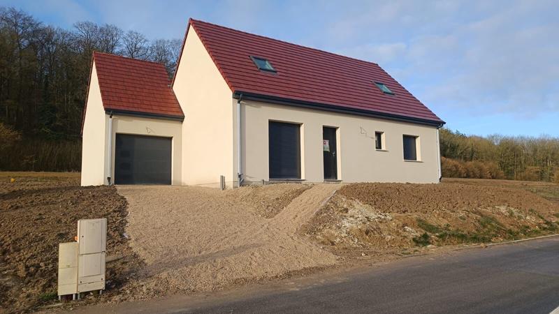 Maison - 96 m² - 4 pièces
