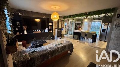 Maison - 136 m² - 7 pièces