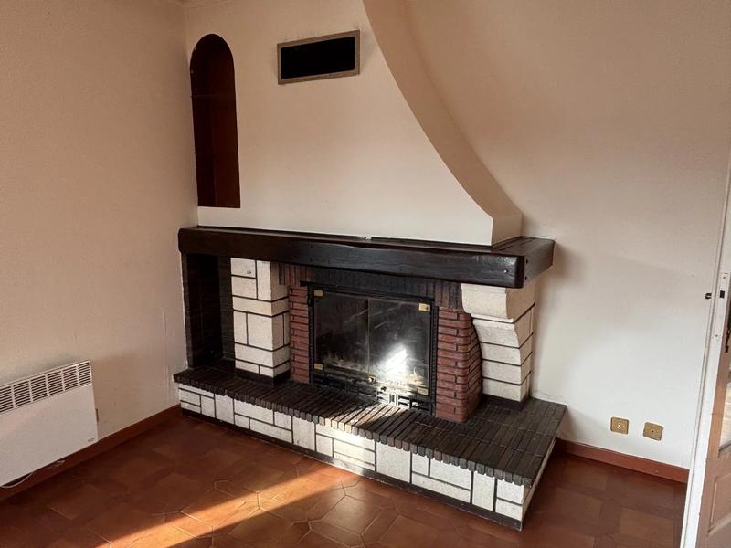 Maison - 254 m² - 12 pièces