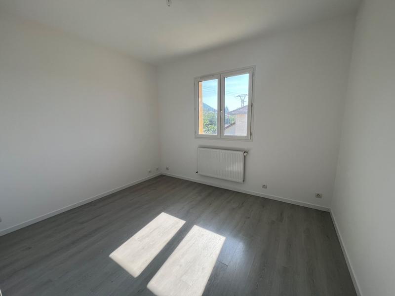 Maison - 171 m² - 7 pièces