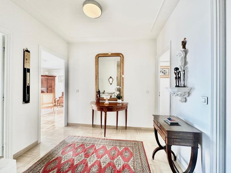 Appartement - 92 m² - 3 pièces