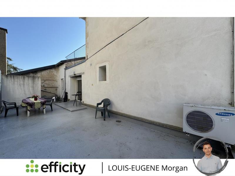 Immeuble - 306 m² - 15 pièces