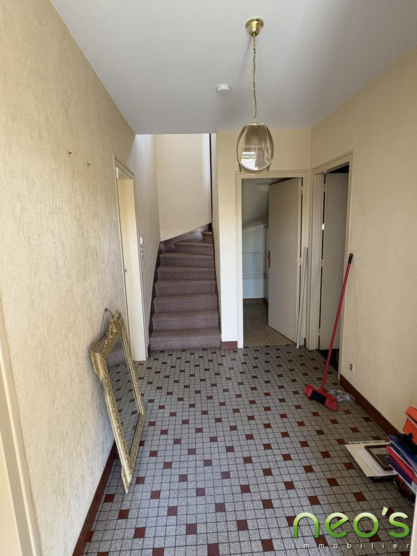 Maison traditionnelle - 88 m² - 5 pièces