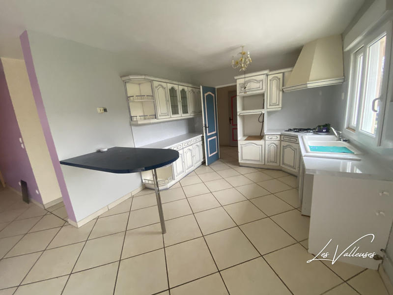 Maison traditionnelle - 188 m² - 7 pièces