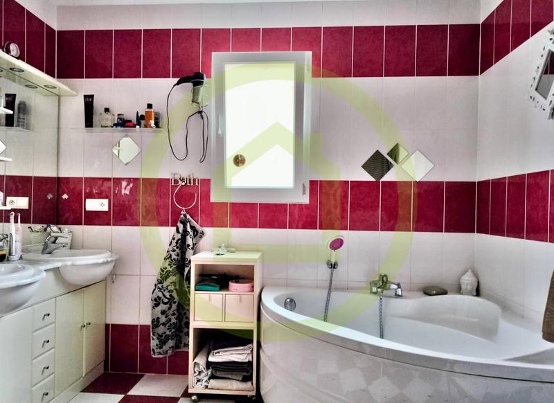 Maison - 149 m² - 6 pièces