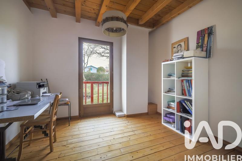 Maison - 215 m² - 8 pièces