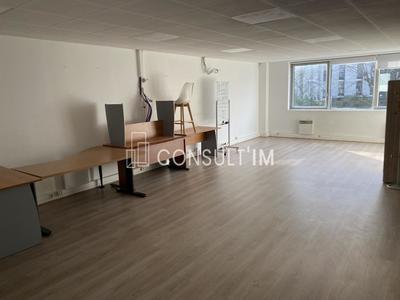 Bureau - 750 m²