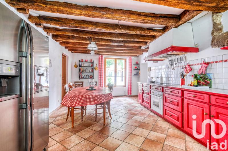 Maison - 281 m² - 10 pièces