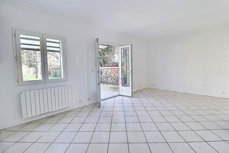 Maison - 102 m² - 6 pièces