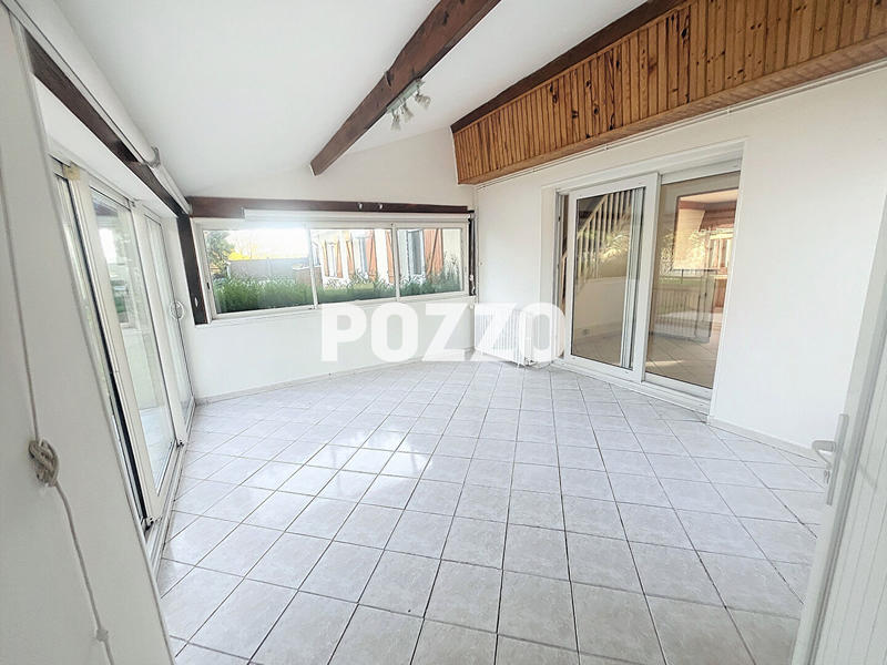 Maison - 182 m² - 9 pièces