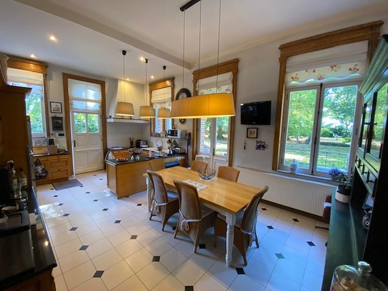 Propriété - 480 m² - 13 pièces