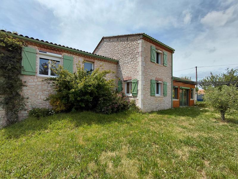Maison - 145 m² - 6 pièces