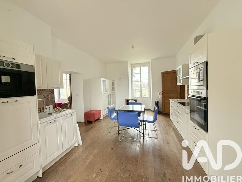 Maison - 262 m² - 8 pièces