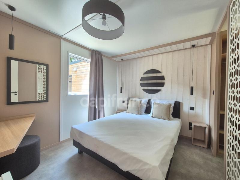 Mobil-home - 110 m² - 7 pièces