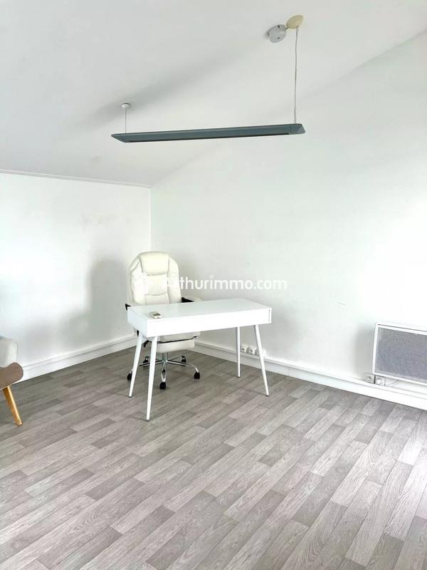 Bureau - 21 m² - 1 pièce