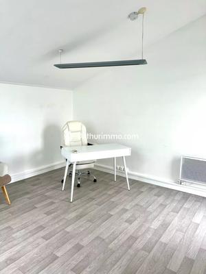 Bureau - 21 m² - 1 pièce