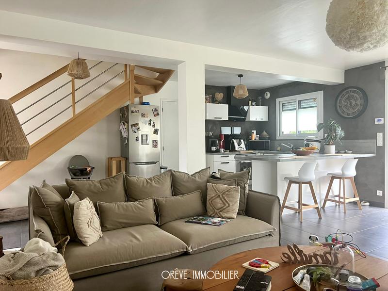 Maison - 104 m² - 6 pièces