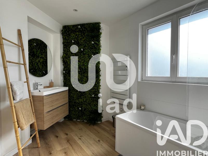 Maison - 182 m² - 8 pièces