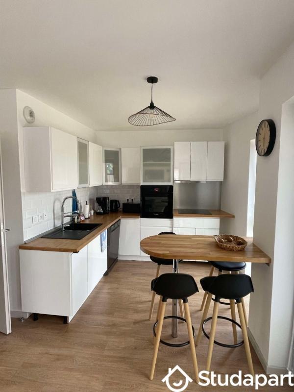 Appartement - 75 m² - 5 pièces