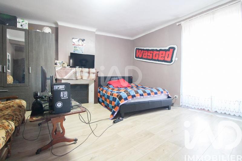 Maison - 177 m² - 6 pièces