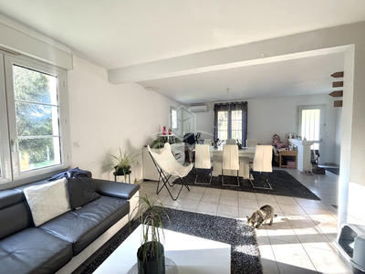 Maison - 108 m² - 5 pièces