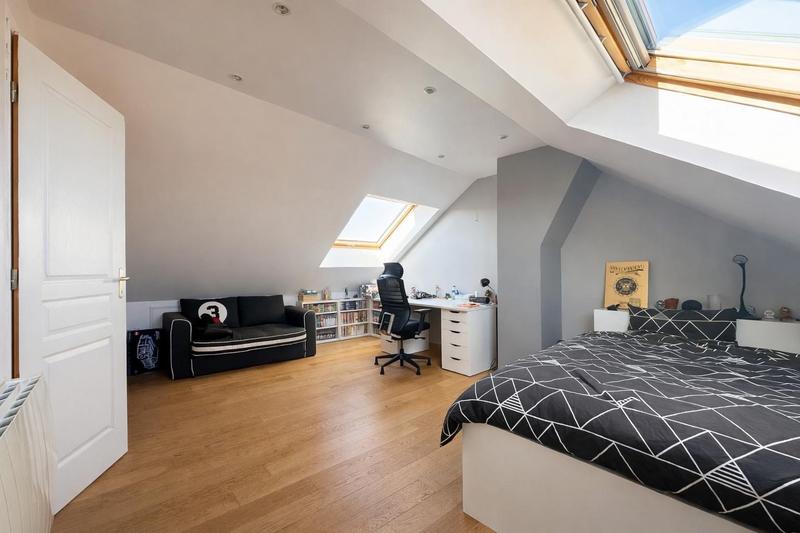 Maison - 149 m² - 7 pièces