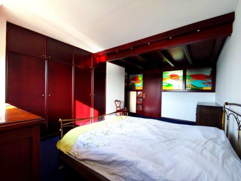 Maison - 215 m² - 7 pièces