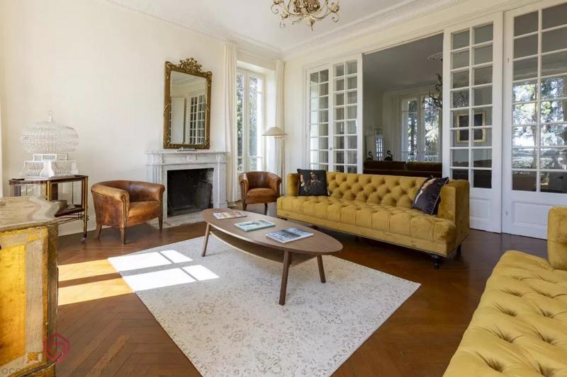 Manoir - 430 m² - 10 pièces