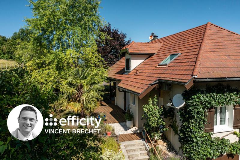 Maison - 233 m² - 7 pièces