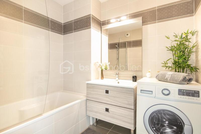 Appartement - 70 m² - 3 pièces