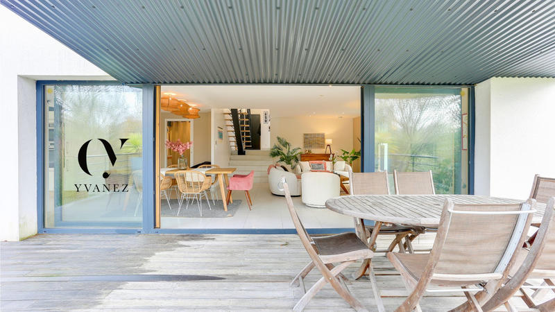 Maison - 166 m² - 7 pièces