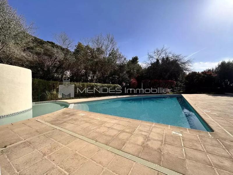 Appartement - 64 m² - 4 pièces